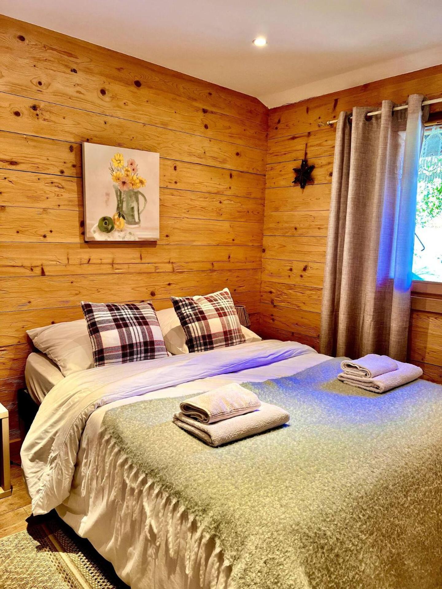 Charming Family Chalet For 8 People, With Private Hot Tub Les Clefs المظهر الخارجي الصورة