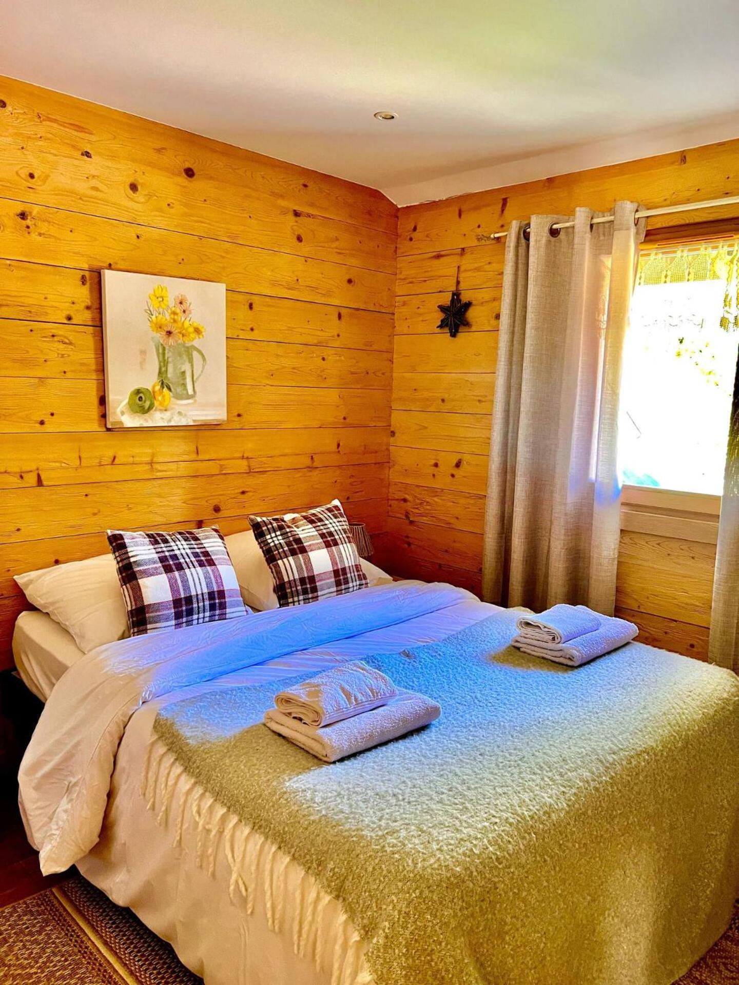 Charming Family Chalet For 8 People, With Private Hot Tub Les Clefs المظهر الخارجي الصورة