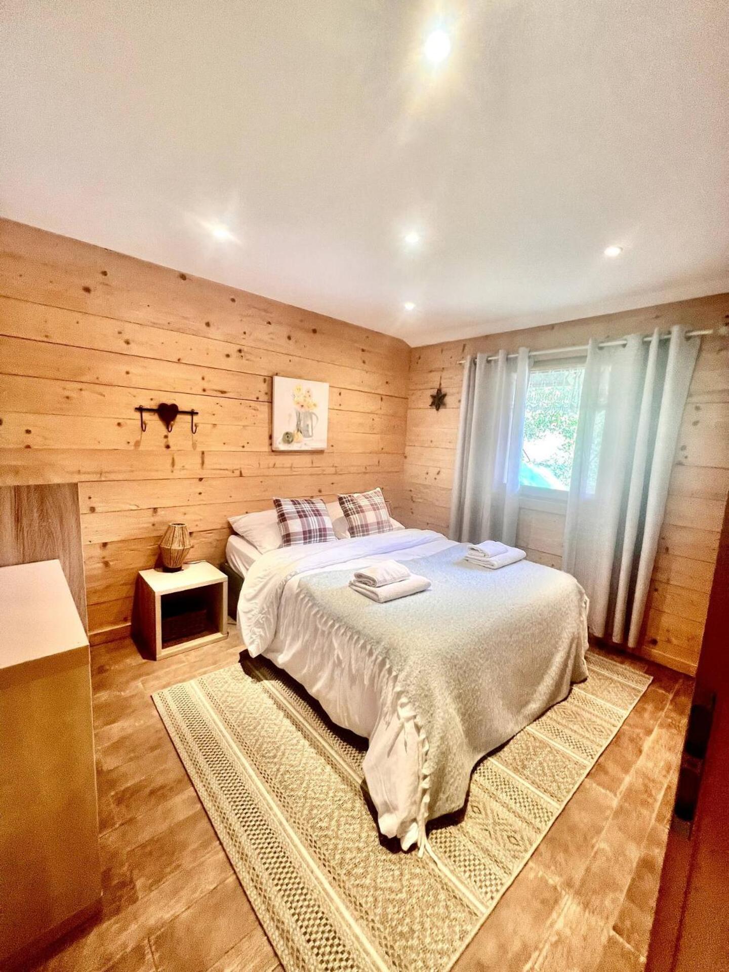 Charming Family Chalet For 8 People, With Private Hot Tub Les Clefs المظهر الخارجي الصورة