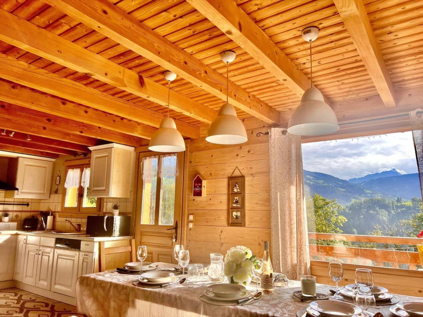 Charming Family Chalet For 8 People, With Private Hot Tub Les Clefs المظهر الخارجي الصورة